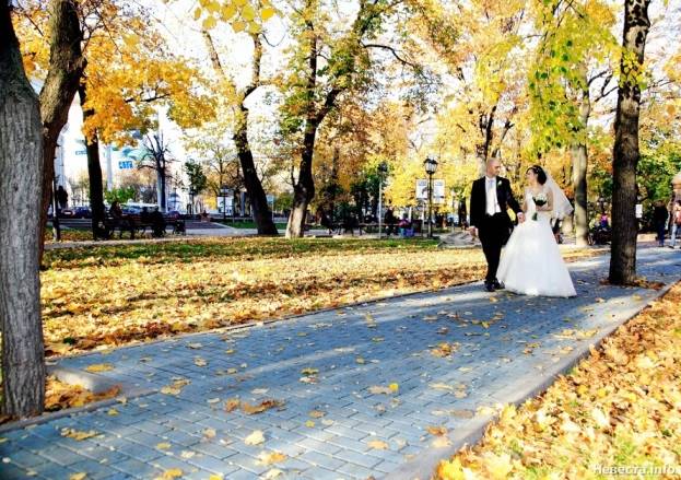 на свадьбе осенью на свадьбе осенью