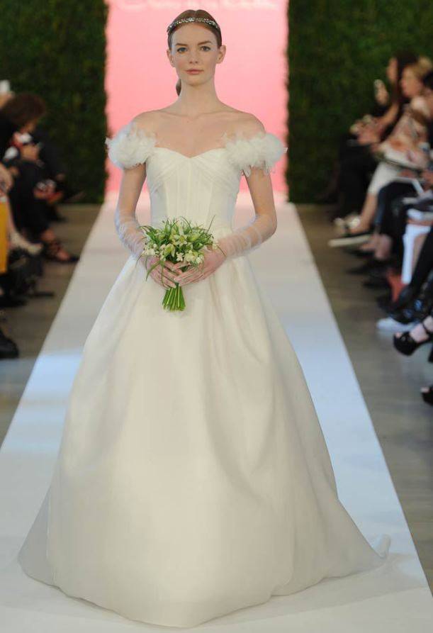 Свадебные платья от Oscar de la Renta "Весна 2015" Свадебные платья от Oscar de la Renta "Весна 2015"