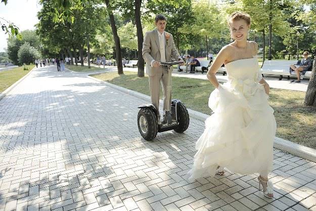 Новые тренды проведения свадеб на гироскутерах и сигвеях Новые тренды проведения свадеб на гироскутерах и сигвеях