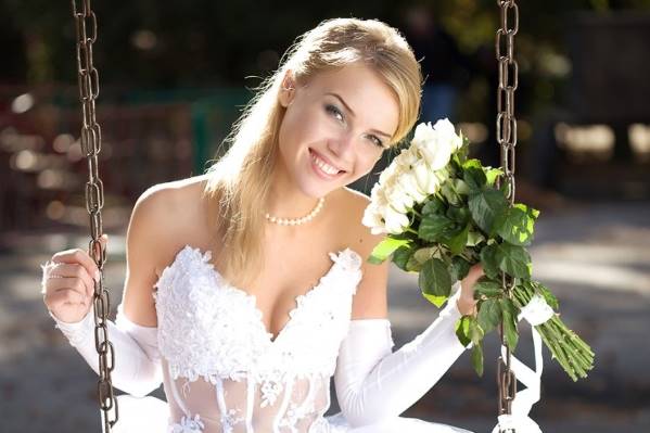 Что по поверьям невеста должна взять на свадьбу Что по поверьям невеста должна взять на свадьбу