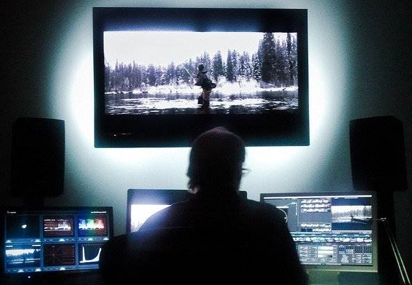 Видеосъемка и видеомонтаж Видеосъемка и видеомонтаж